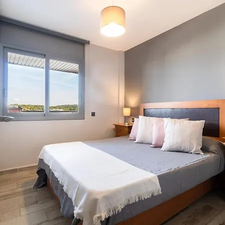 Salou Penthouse Apt With Pool & Beach - Ac - Wifi Apartment Salou