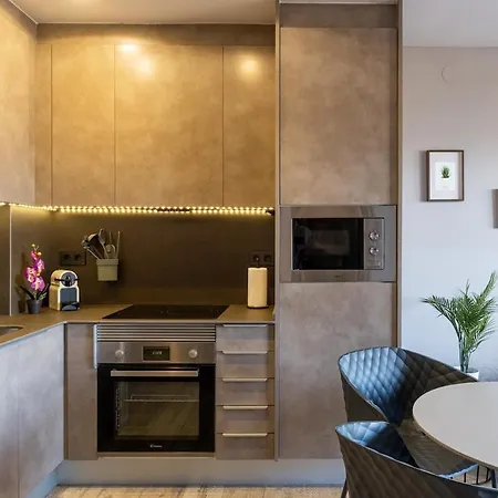 Salou Penthouse Apt With Pool & Beach - Ac - Wifi Apartment Salou