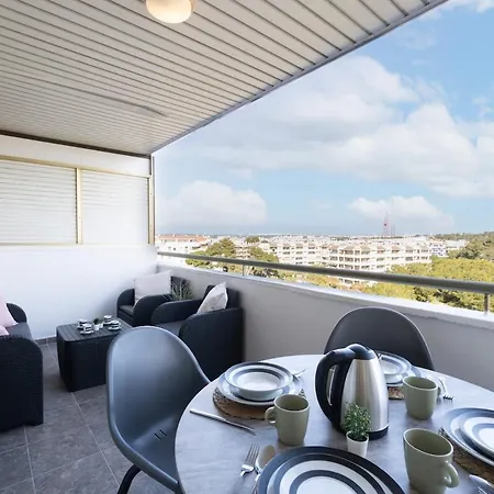 Salou Penthouse Apt With Pool & Beach - Ac - Wifi