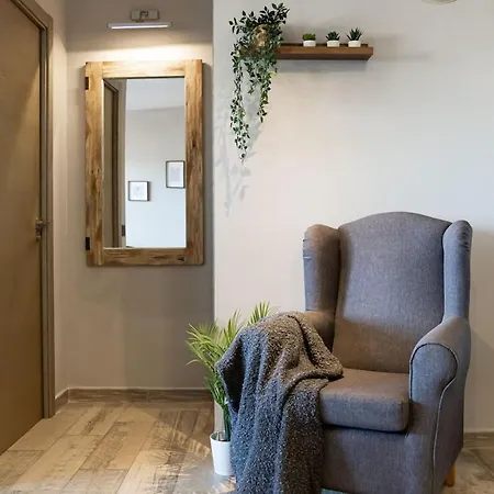 Penthouse With Pool & - Ac - Wifi דירה