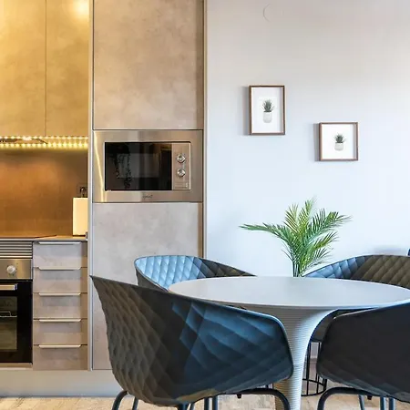 דירה Penthouse With Pool & - Ac - Wifi *